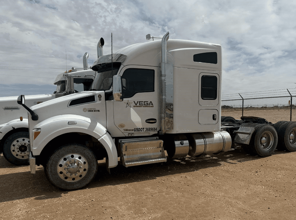 2020 Kenworth T880 image 1