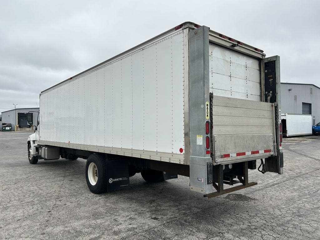 2020 Hino Conventional Type Truck image 3