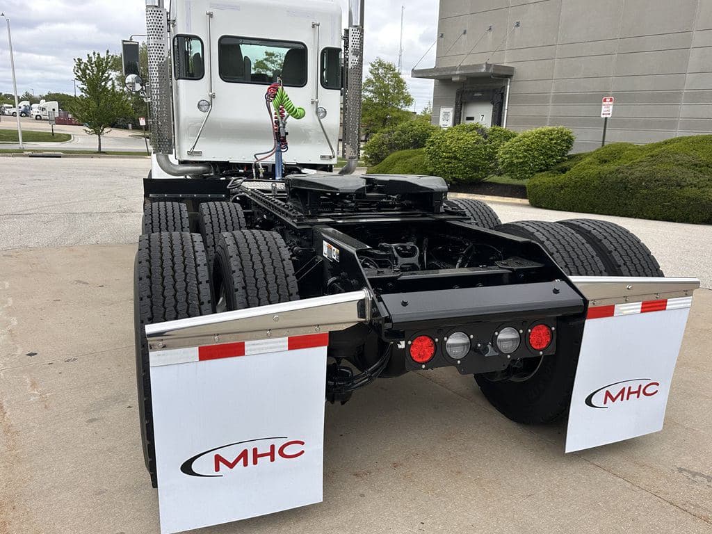 New 2027 KENWORTH W900L image 16