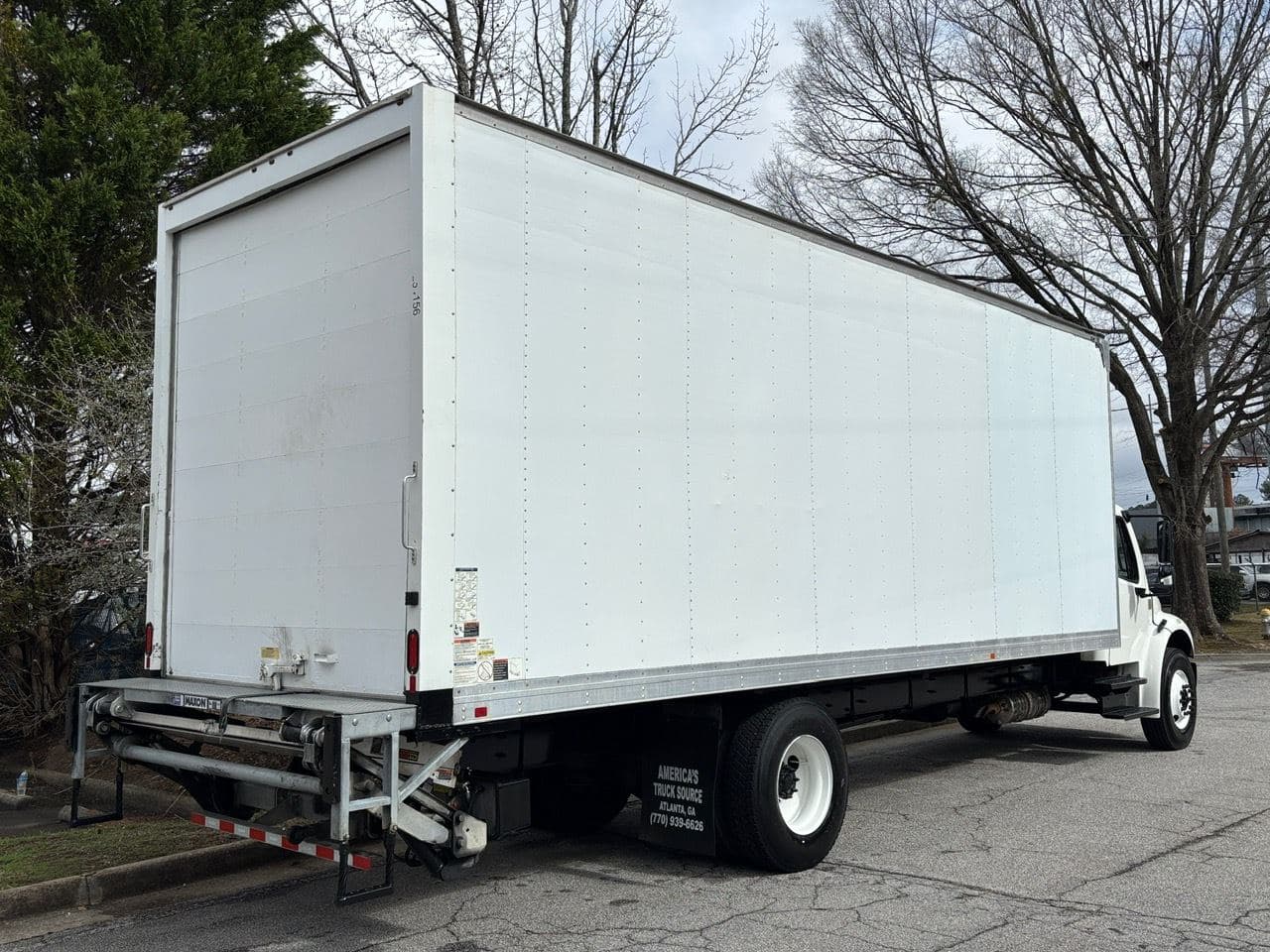 2019 Freightliner M2106 image 9