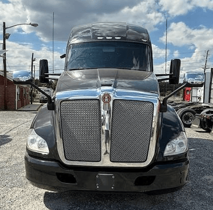 2020 Kenworth T680 image 9
