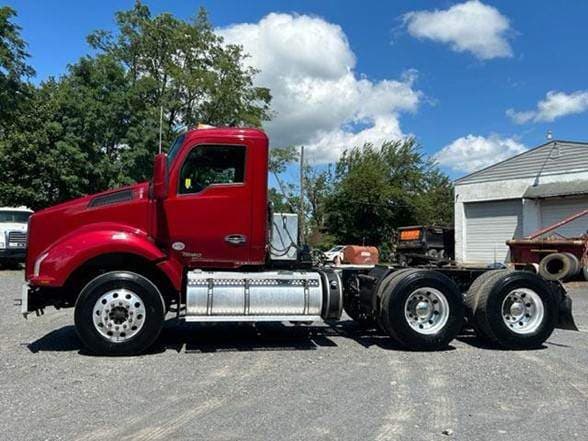 2018 Kenworth T880 image 2