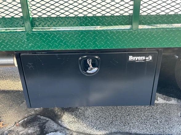 2024 Isuzu NPR HD image 17