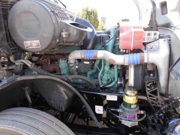 2021 Volvo VNL64T860 image 6