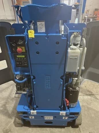2021 GENIE GR20 image 7