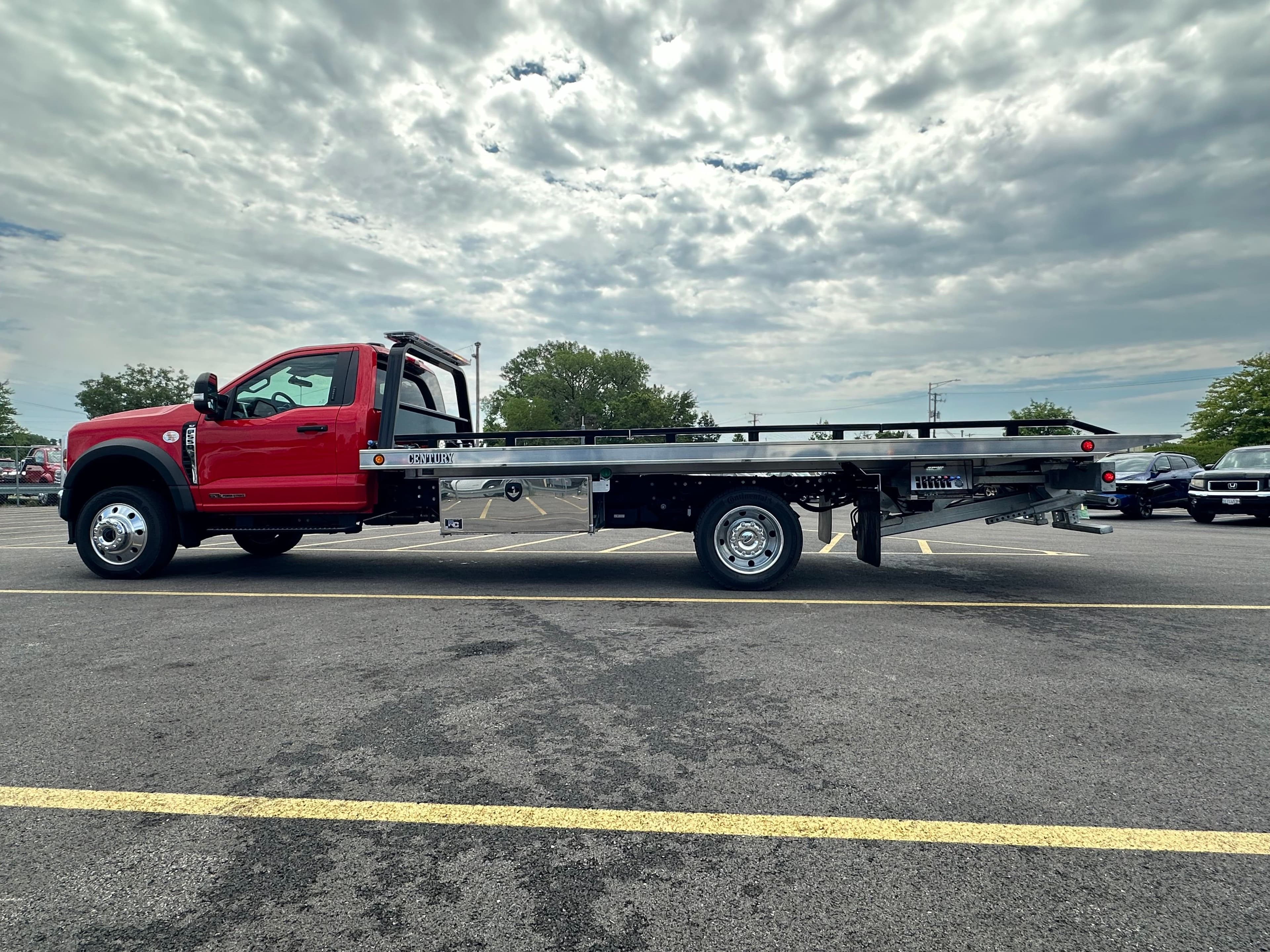    2024 Ford F-550 F Series Super Duty XL CALIFORNIA COMPLIANT 19.5 CARRIER STL  (SK#: 5966C) image 3