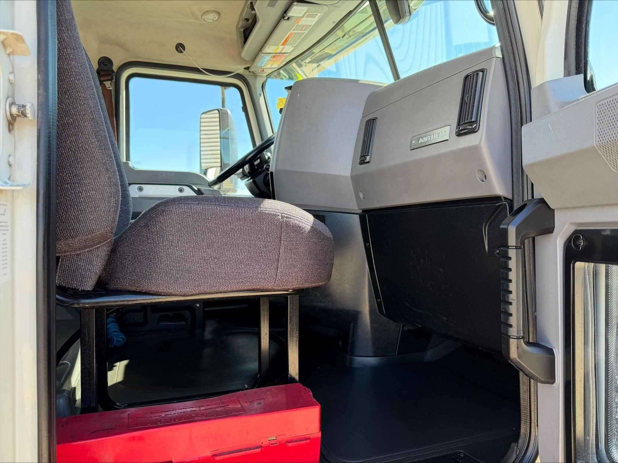Used 2020 MACK ANTHEM Conventional - Day Cab in Oklahoma City, OK image 13