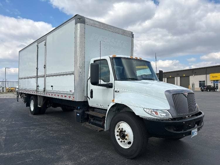 2022 International MV607 Box Truck - 220HP, 6 Speed Automatic, Roll up Door image 1