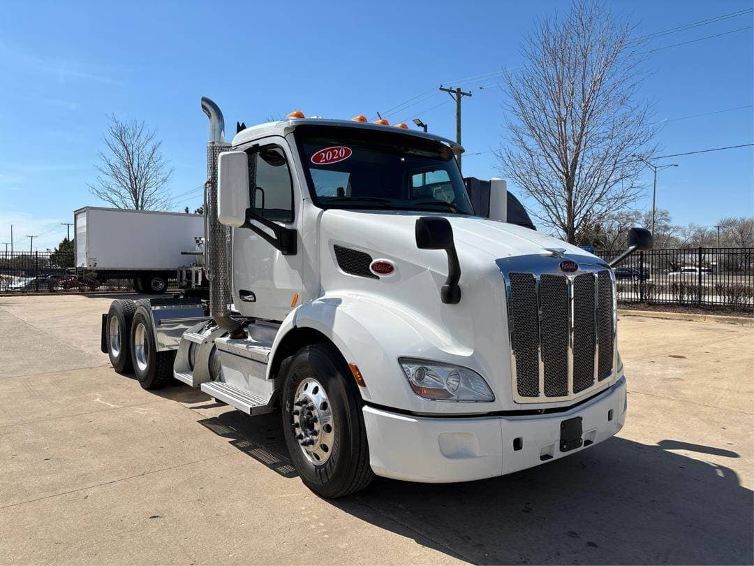 2020 Peterbilt 579 image 6
