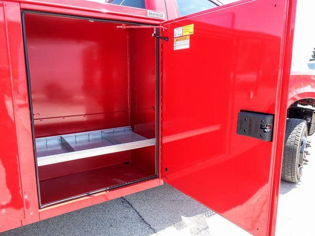 2024 Chevrolet Silverado 4500HD Work Truck image 9