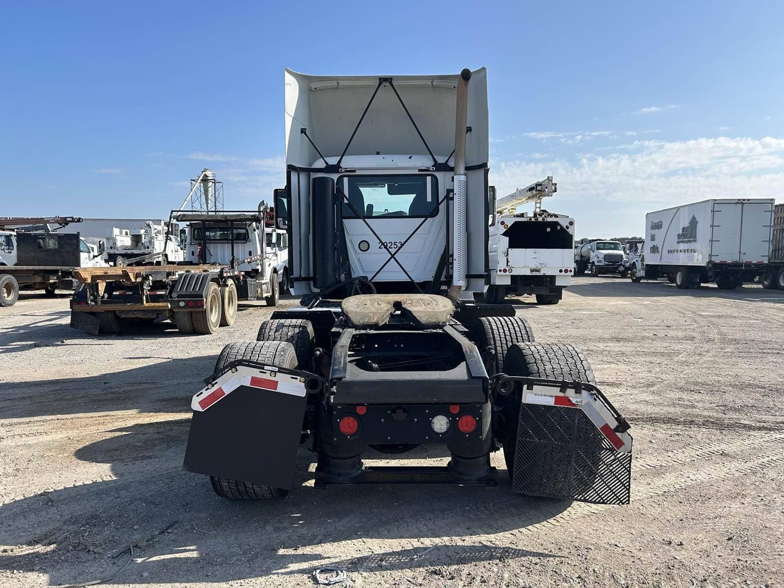 2019 Mack Anthem 64T Day Cab Truck - MP7 395HP, 12 Speed M Drive Amt image 6