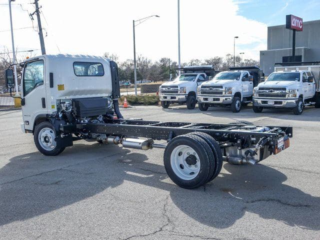 2025 Chevrolet 4500 HG LCF Gas Base image 5