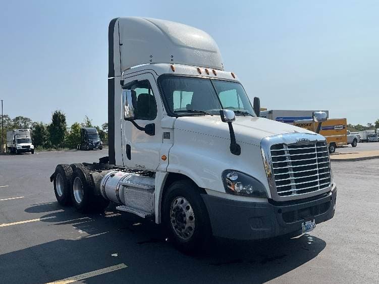 2018 Freightliner Cascadia image 10