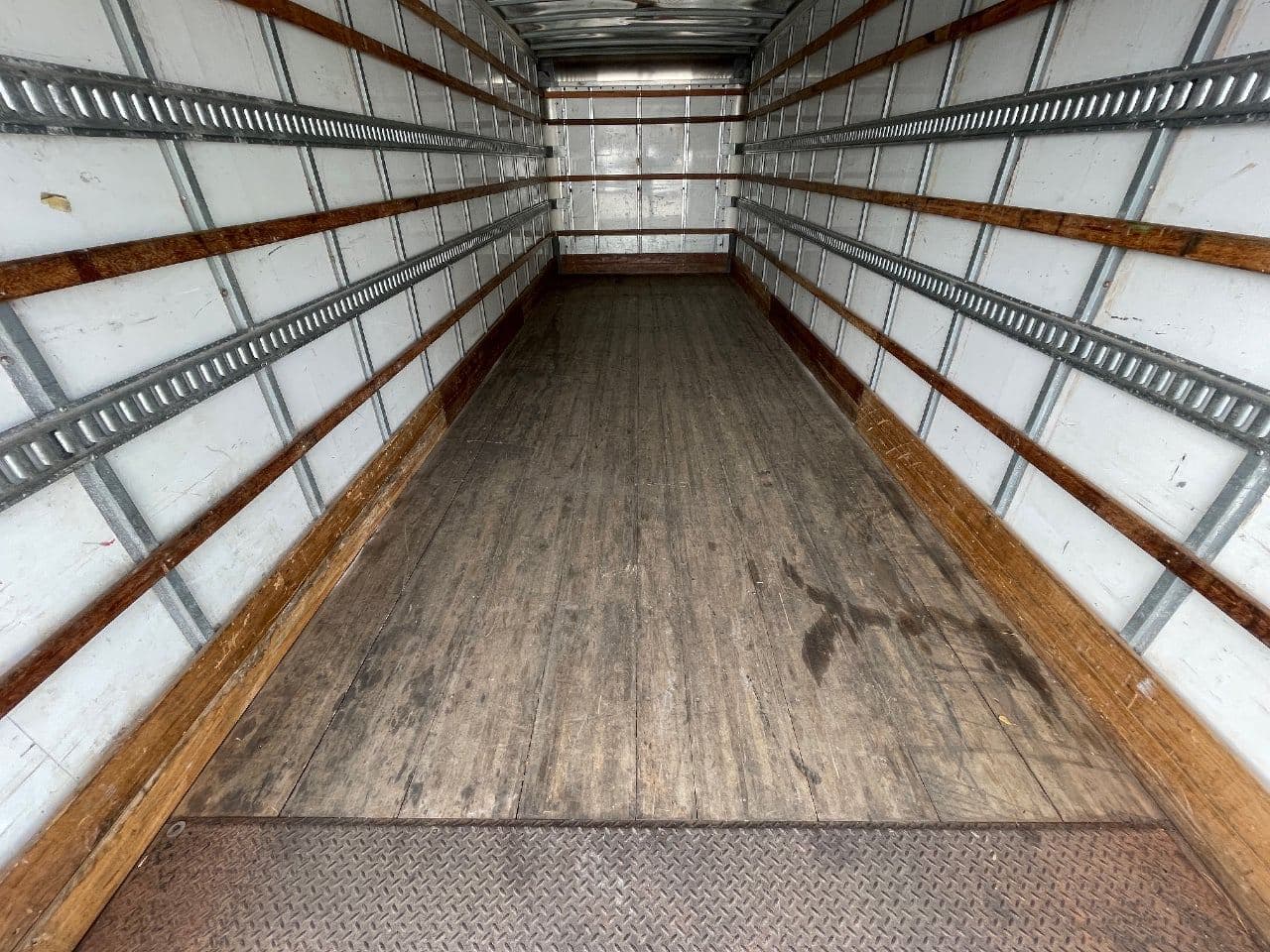 2020 Freightliner M2106 image 6