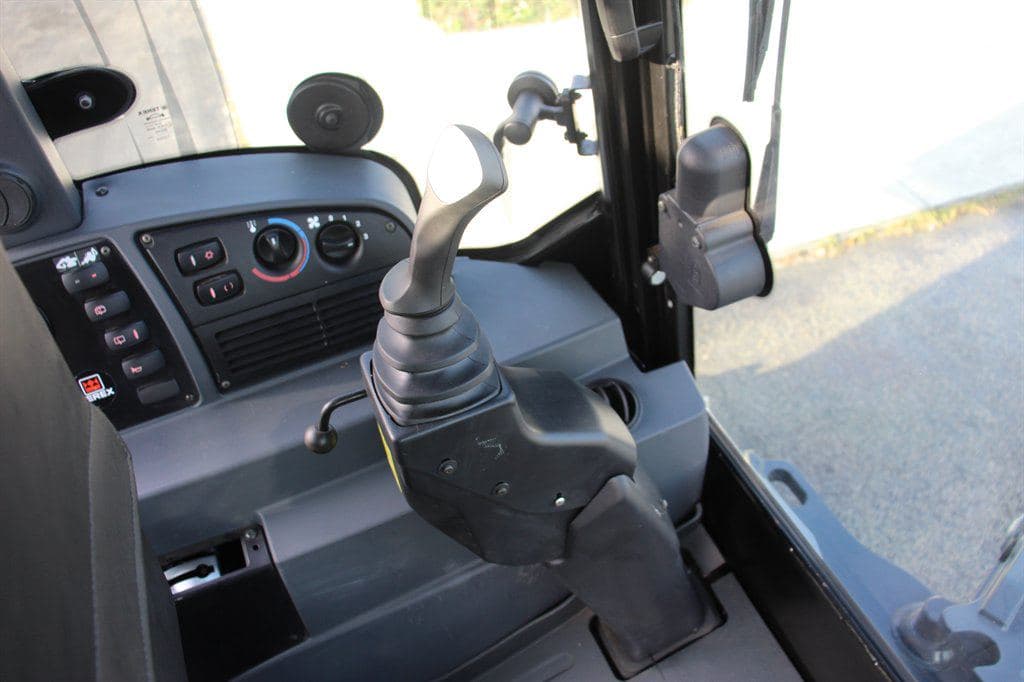 2016 Terex TLN830 image 45