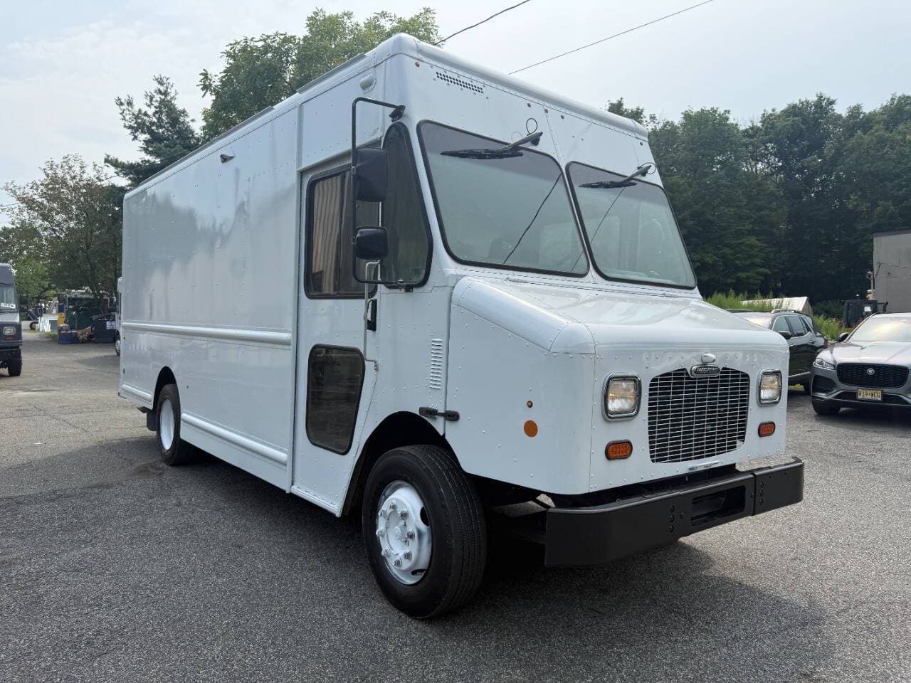 2020 Freightliner MT45 image 1