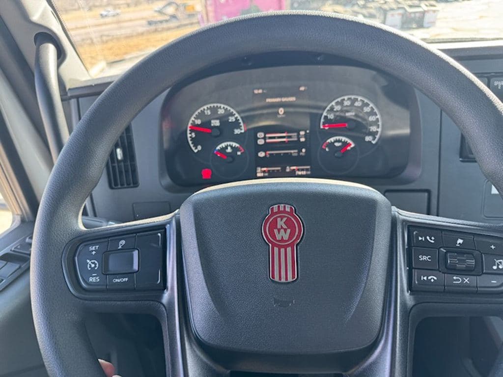 New 2026 KENWORTH T380 image 10