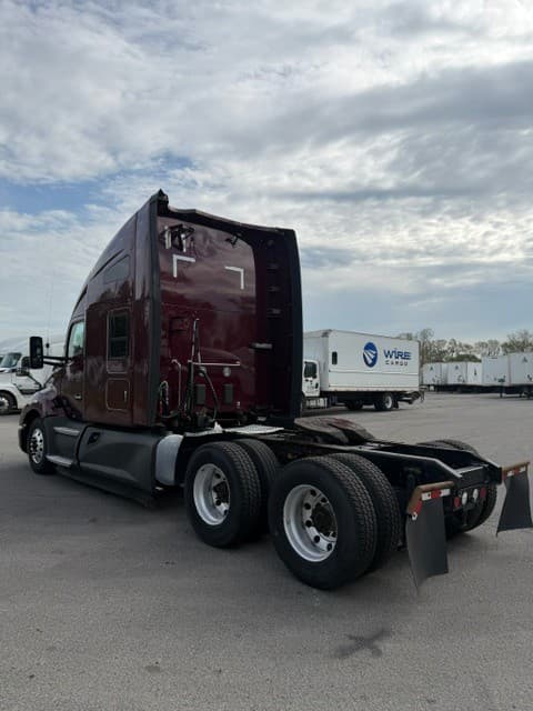 2020 Kenworth T680 image 3