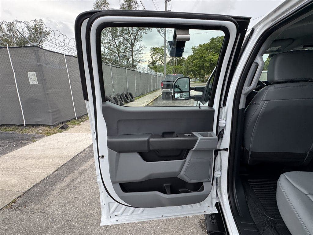 2023 Ford F250sd image 36