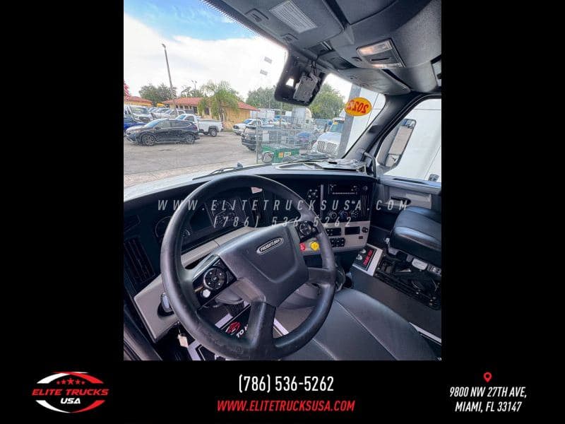 2022 Freightliner Cascadia 126 image 12