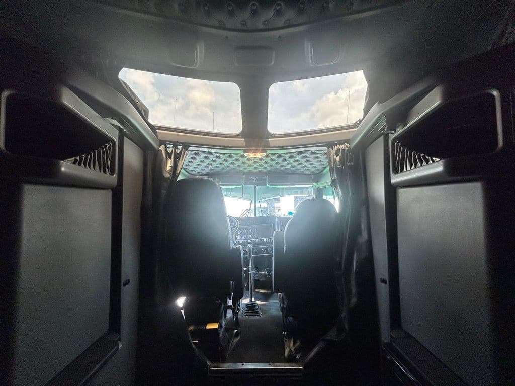 Used 2022 KENWORTH W900L image 13