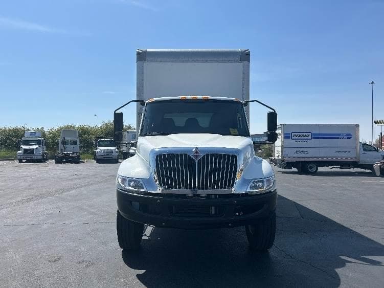 2022 International MV607 Box Truck - 220HP, 6 Speed Automatic, Roll up Door image 2