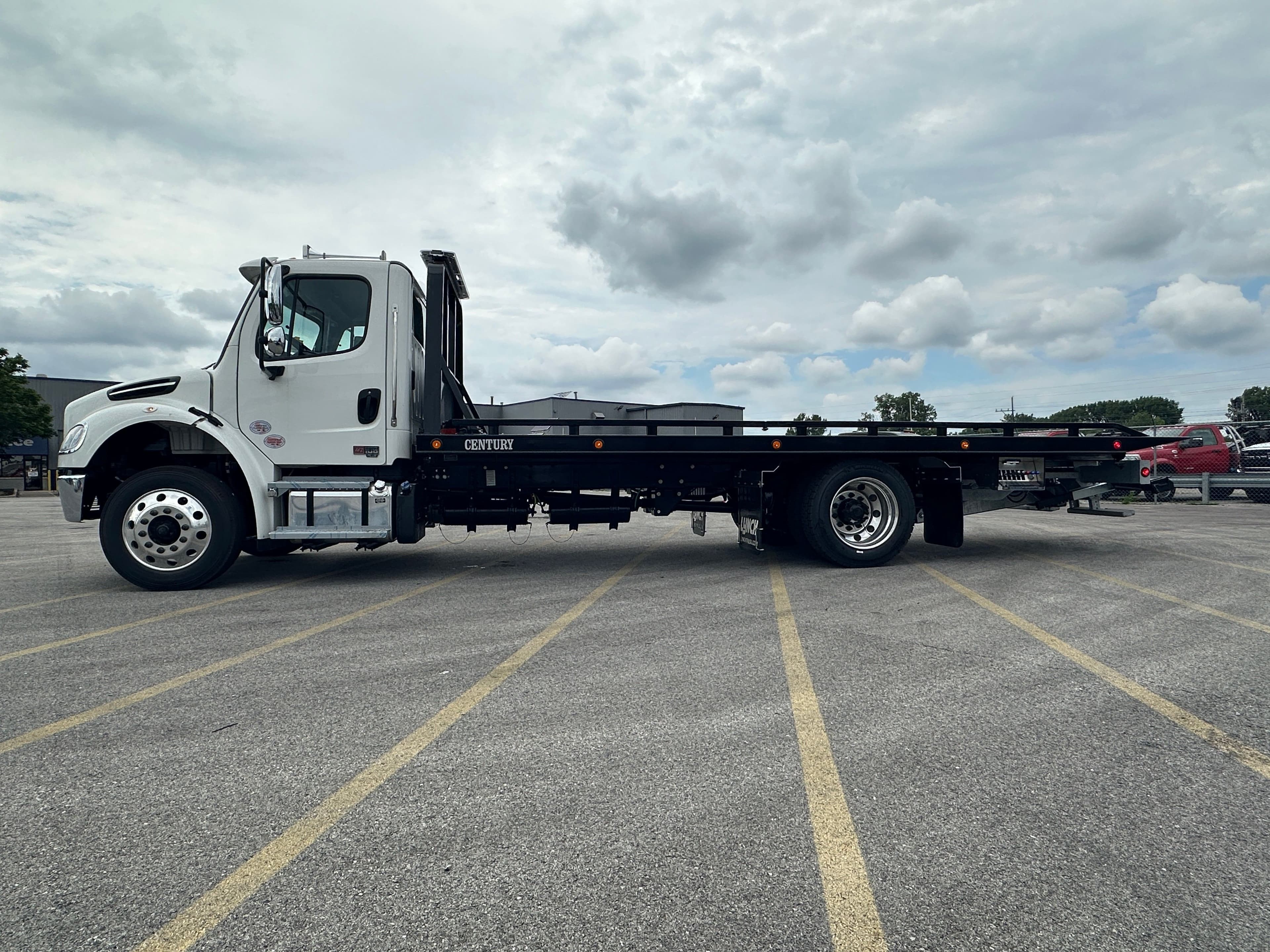 2025 Freightliner M2 106 Medium Duty WITH A CENTURY 21.5' STEEL CARRIER  (SK#: 6254C)  image 3