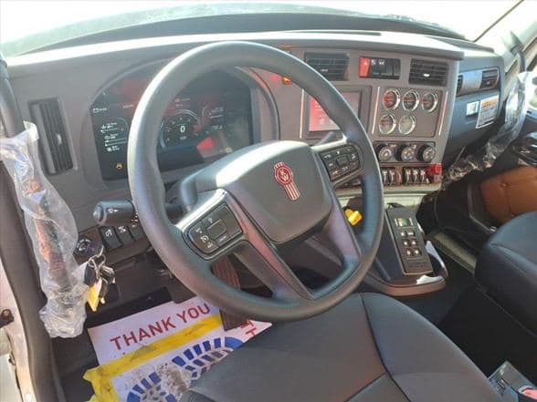 2026 Kenworth W990 image 13