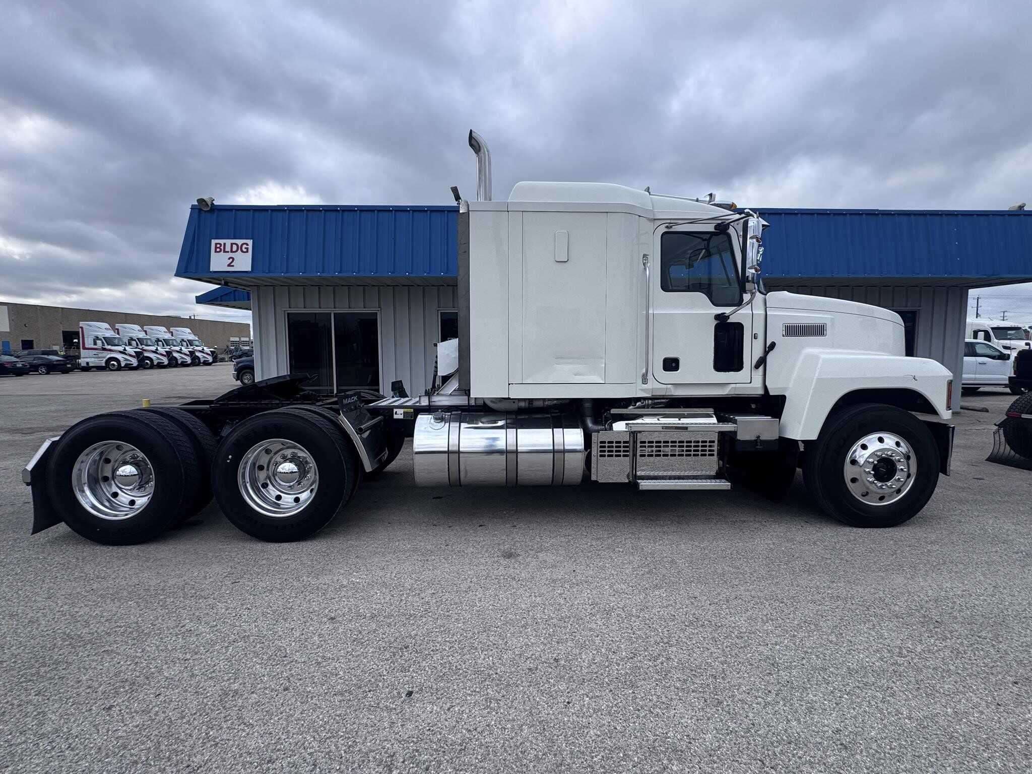 2020 Mack CXU613 Pinnacle image 5