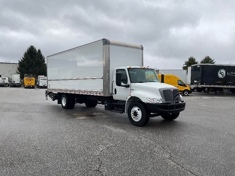 2022 International MV607 Box Truck - 220HP, 6 Speed Automatic, Roll up Door image 1