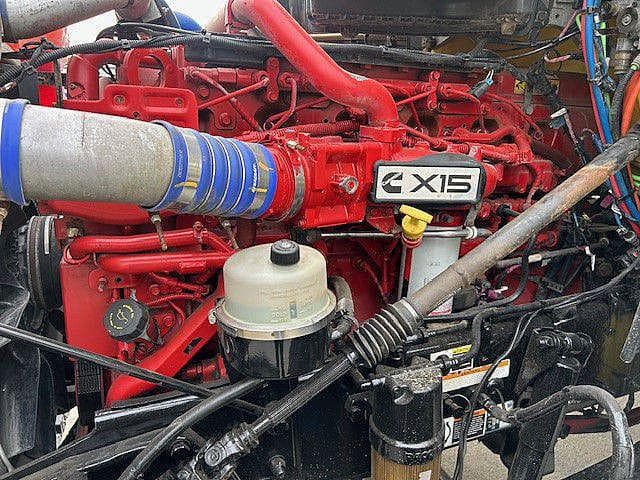 2021 Peterbilt 579 image 6