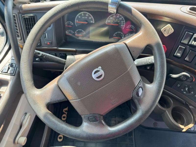 2012 Volvo VNL image 90