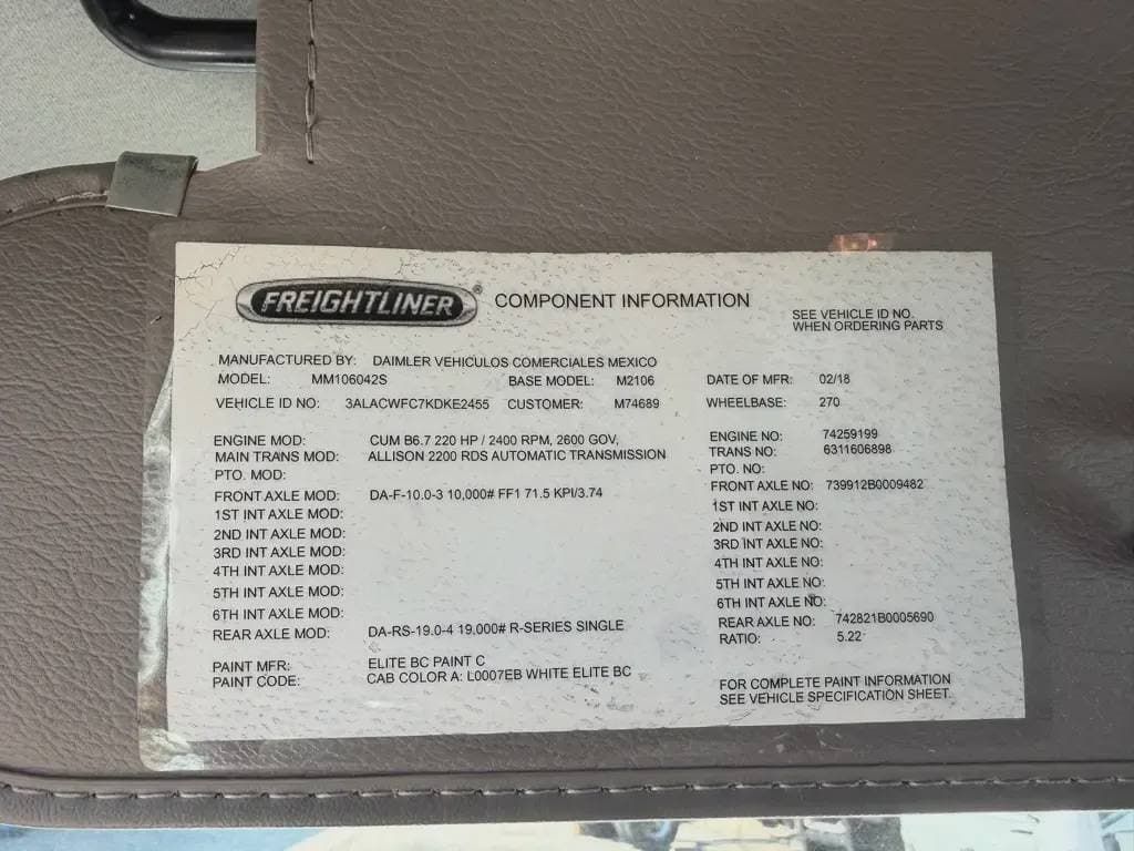 Used 2019 FREIGHTLINER Reefer/Refrigerated Truck - Food Truck, Box Truck - Straight Truck - BUSINESS CLASS M2 106 image 28