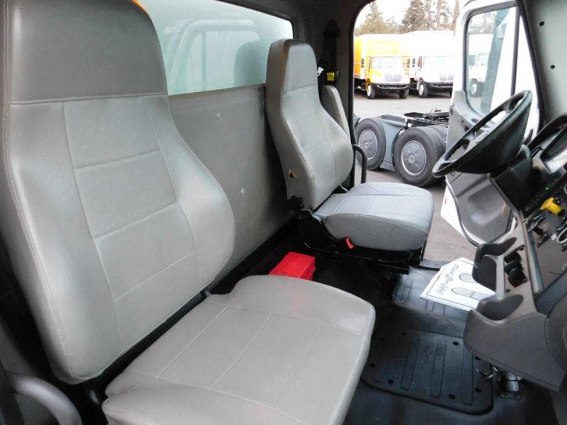 2018 Freightliner Cascadia 125 image 27