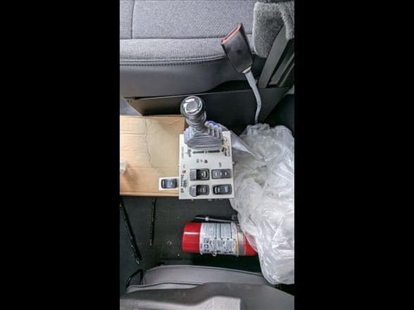 2025 Kenworth T880 image 30