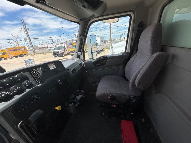 2022 International MV607 Box Truck - 240HP, 6 Speed Automatic, Roll up Door image 19