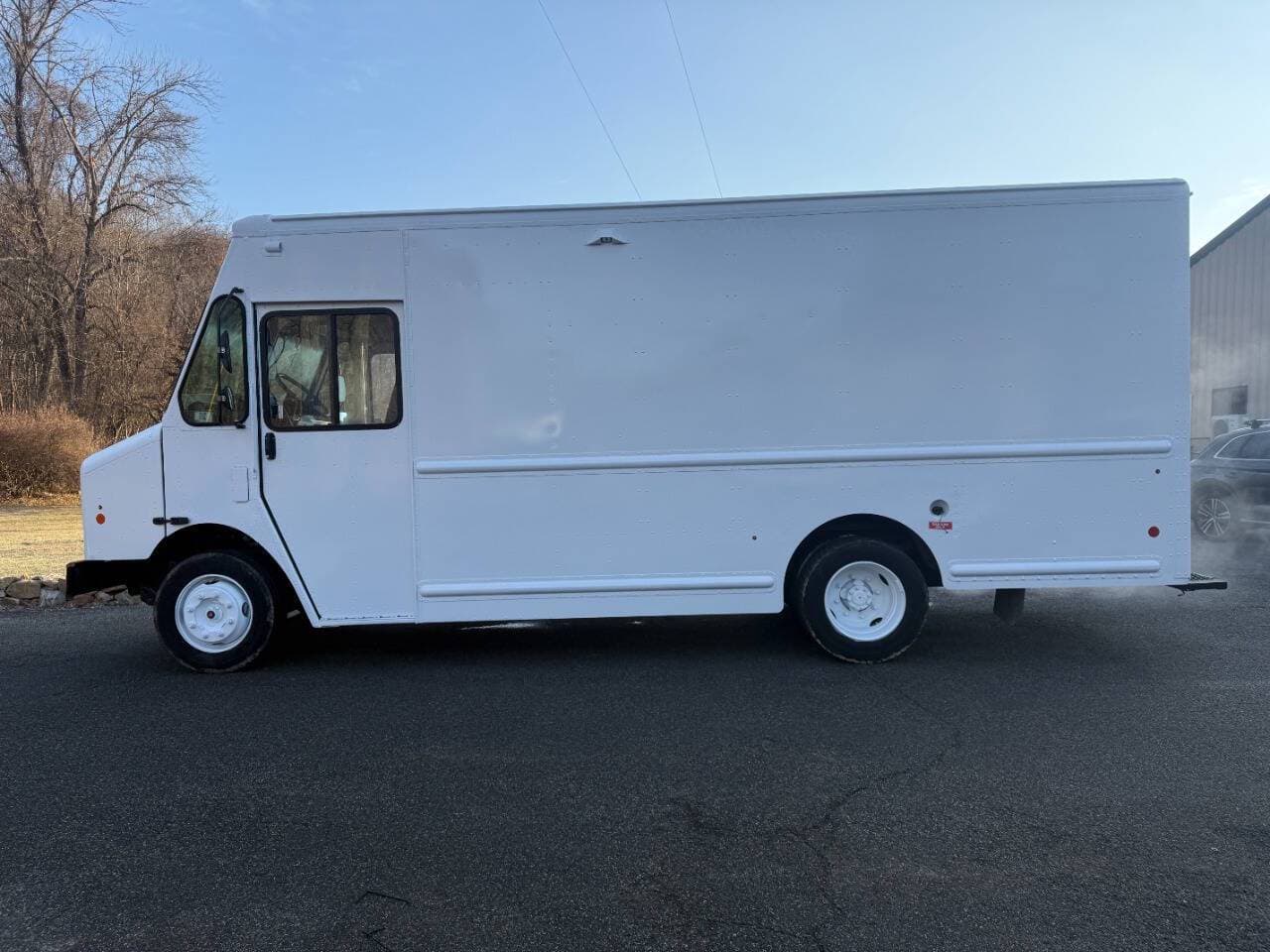 2021 Freightliner MT45 image 2