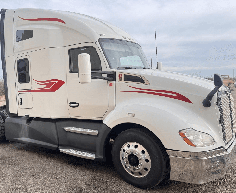 2020 Kenworth T680 image 3