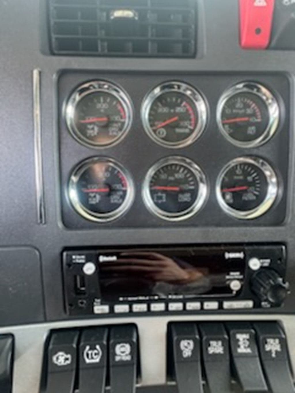 New 2027 KENWORTH T880 image 9