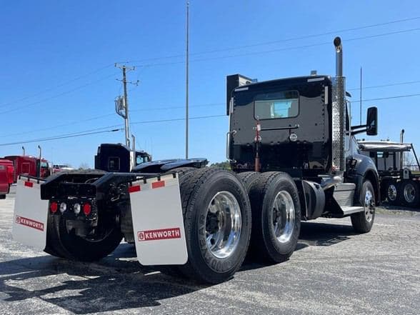 2026 Kenworth T880 image 20
