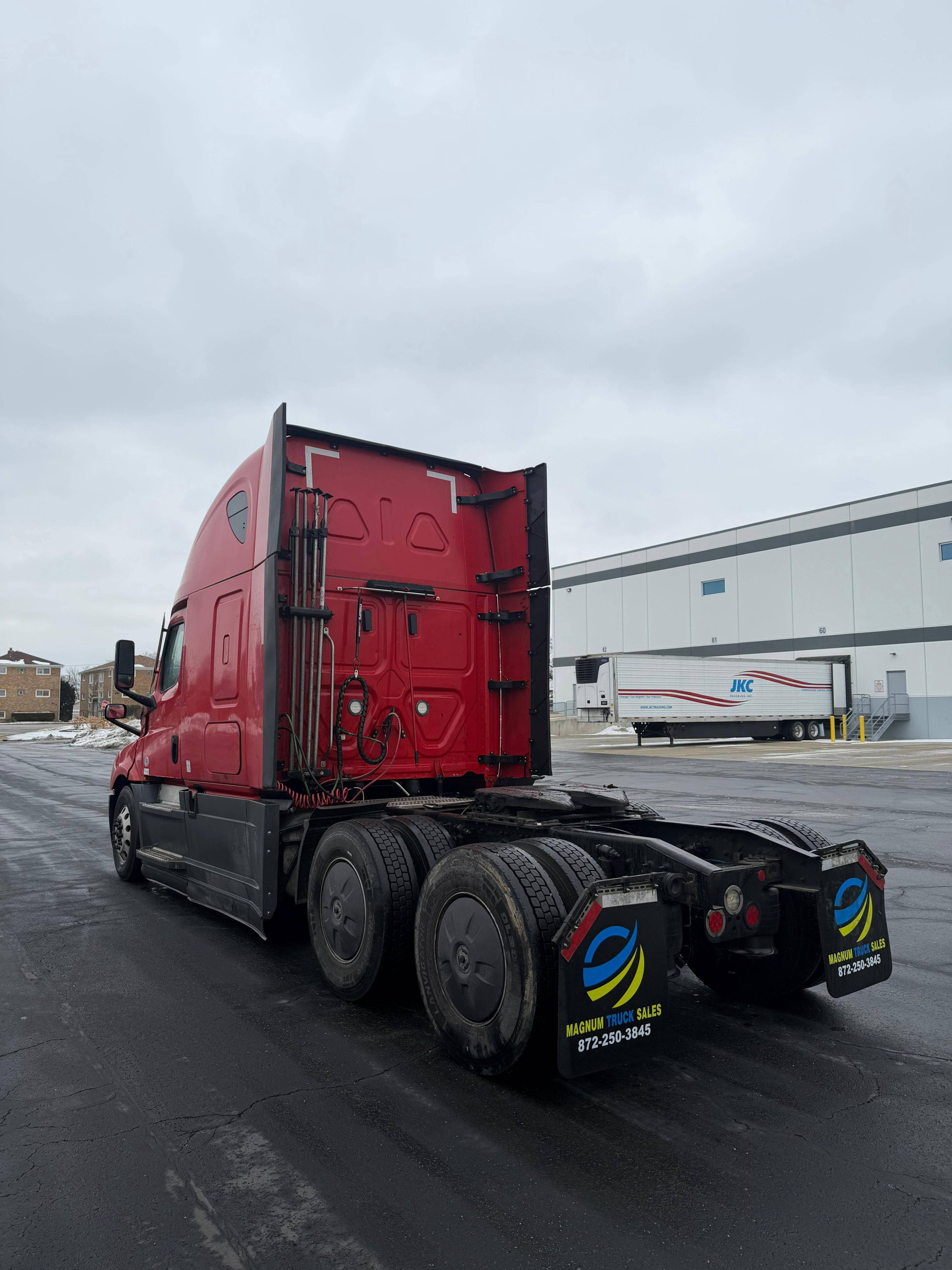 2021 Freightliner Cascadia image 4