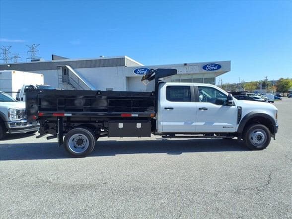 2026 Ford F550 SD XL image 3