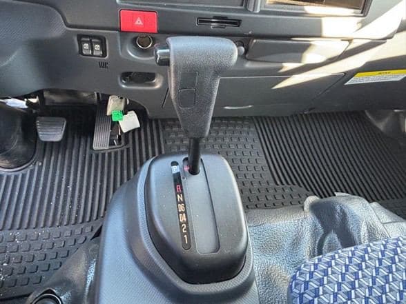 2024 Isuzu NPR HD image 10