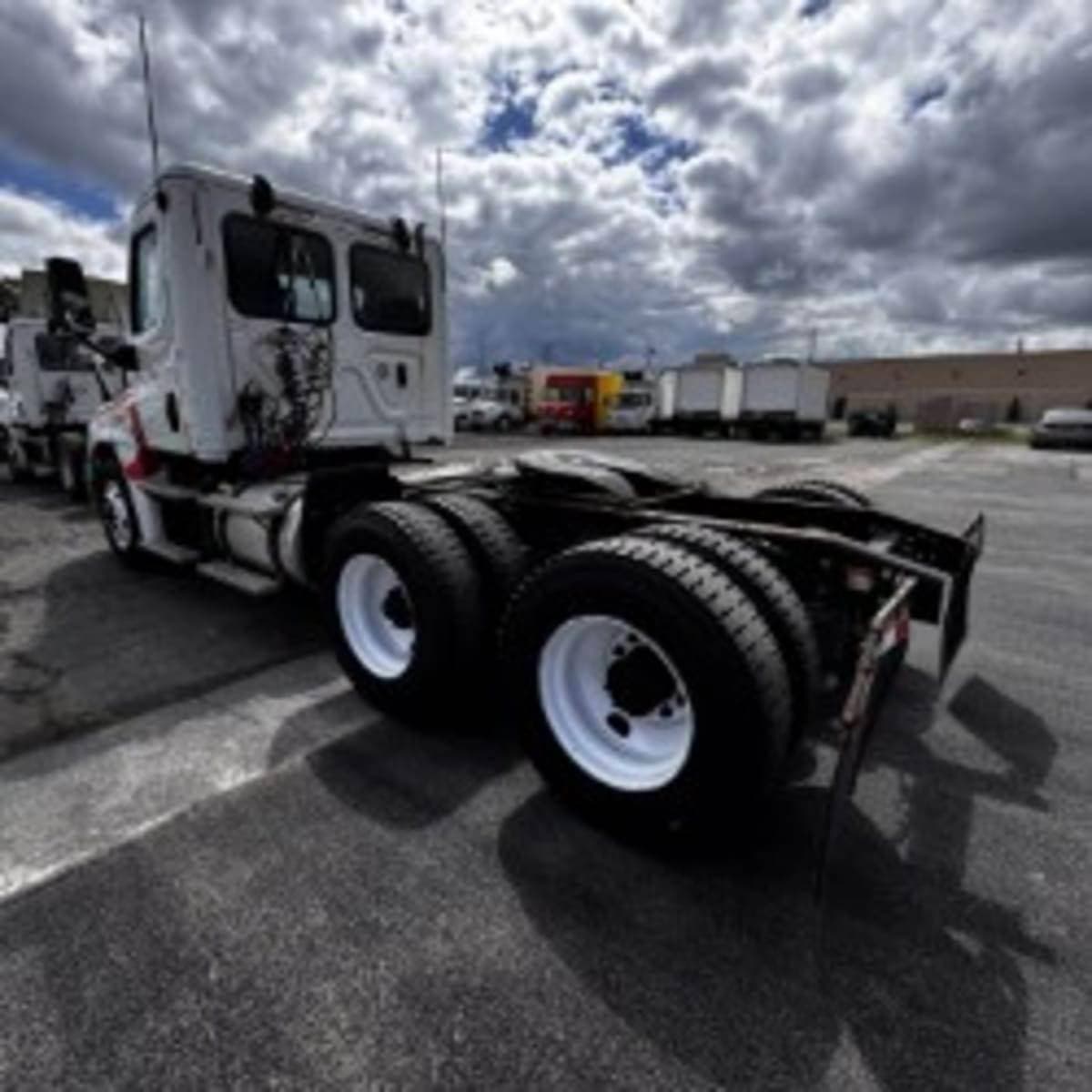 2018 Freightliner Cascadia image 6