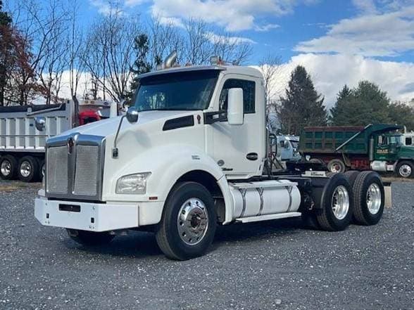 2018 Kenworth T880 image 1