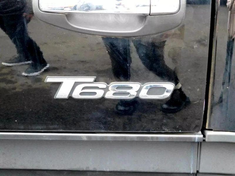 2023 Kenworth T600 image 12