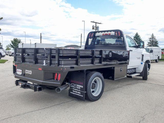 2024 Chevrolet Silverado 4500HD Work Truck image 3