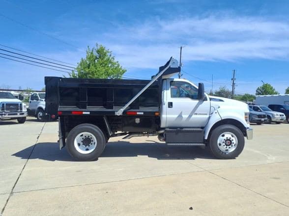 2026 Ford 4143D image 3