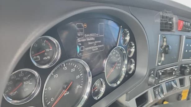 2021 Kenworth T680 image 4