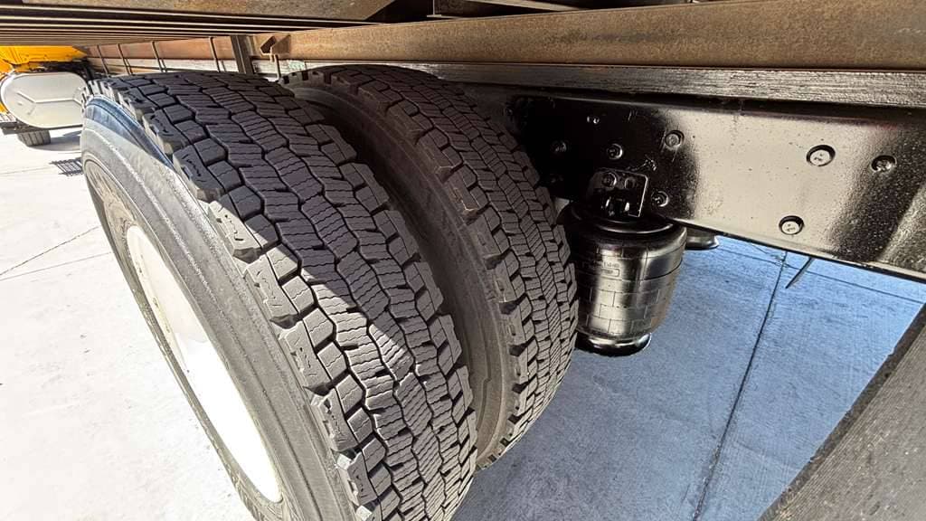 Used 2021 INTERNATIONAL MV607 image 4